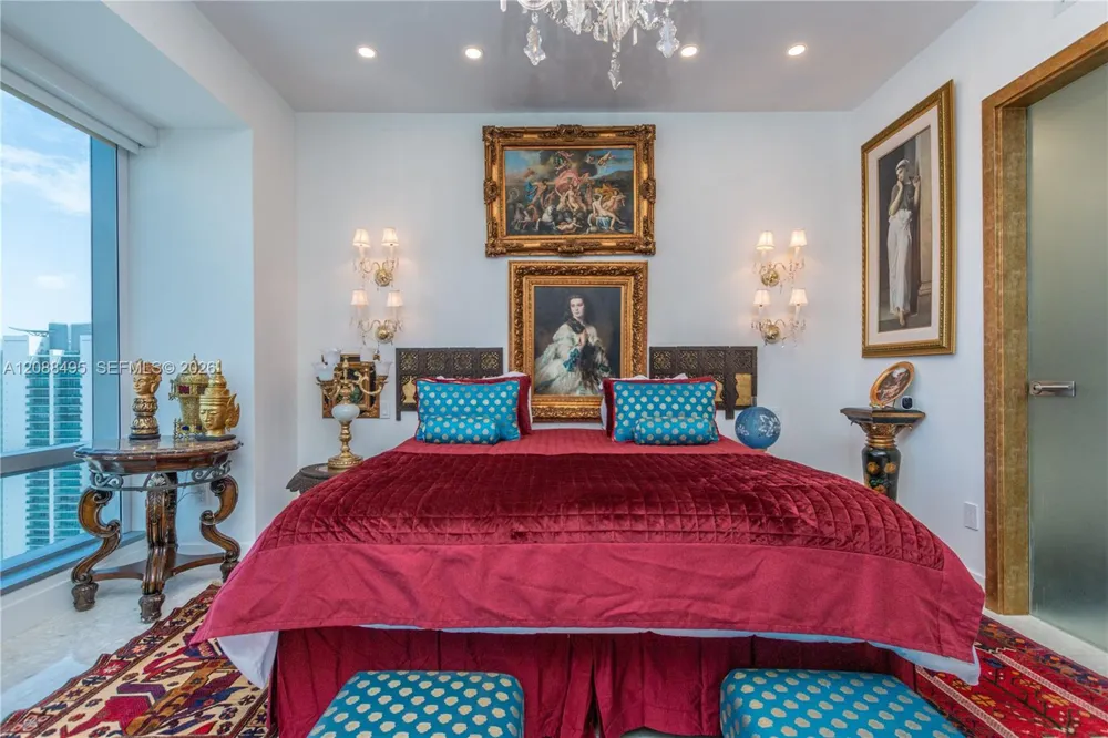 1425 BRICKELL AV #45D Miami, FL 33131