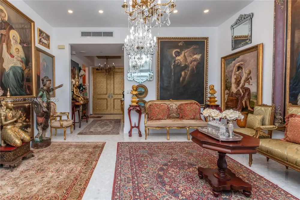 1425 BRICKELL AV #45D Miami, FL 33131