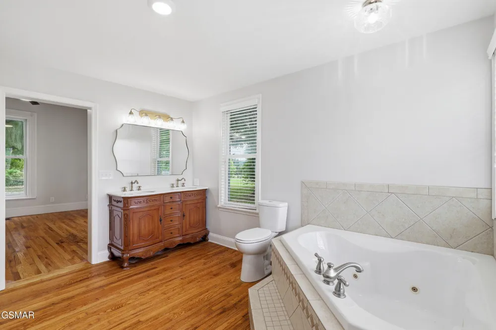 1440 McCleary Bend Road Sevierville, TN 37876