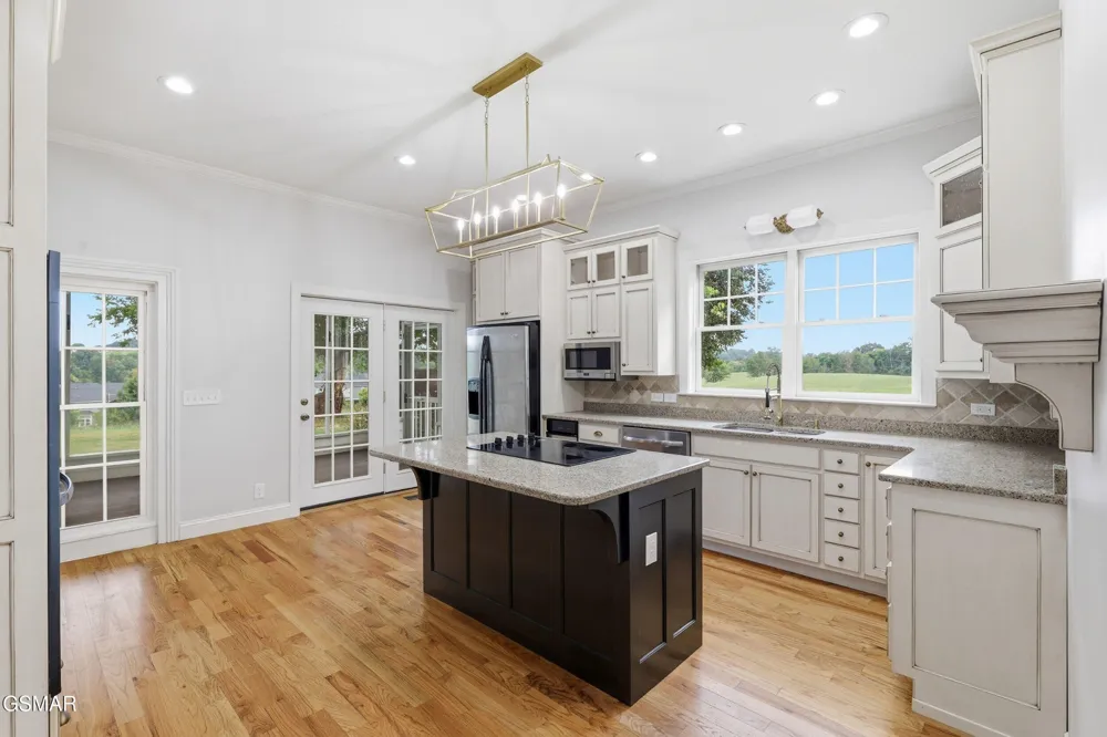 1440 McCleary Bend Road Sevierville, TN 37876