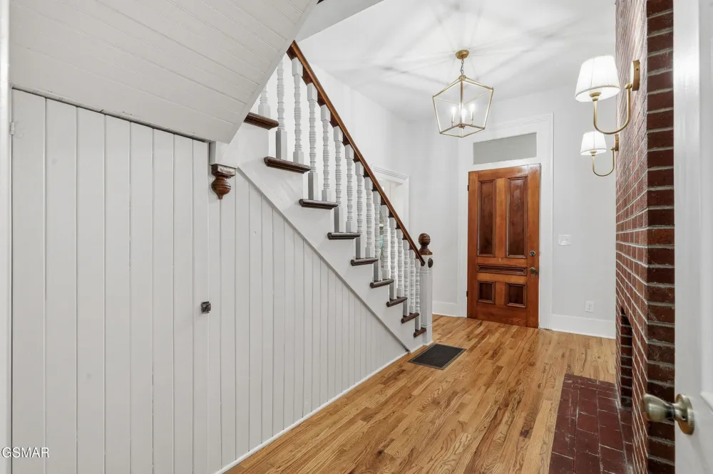 1440 McCleary Bend Road Sevierville, TN 37876