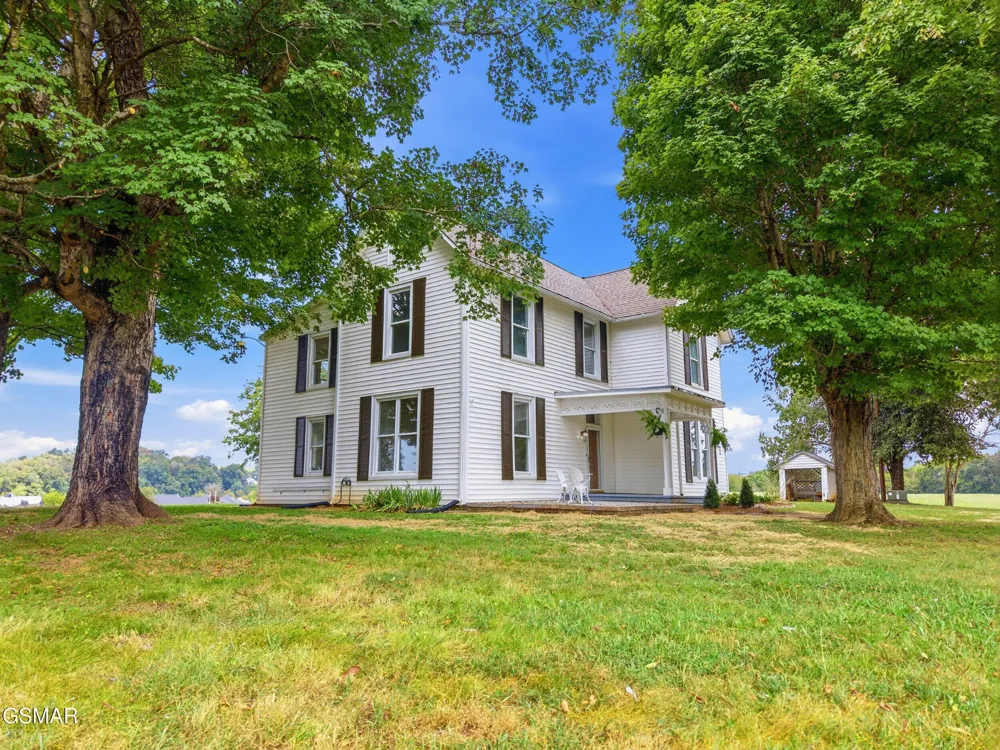 1440 McCleary Bend Road Sevierville, TN 37876