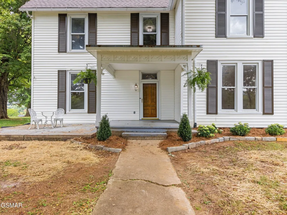 1440 McCleary Bend Road Sevierville, TN 37876