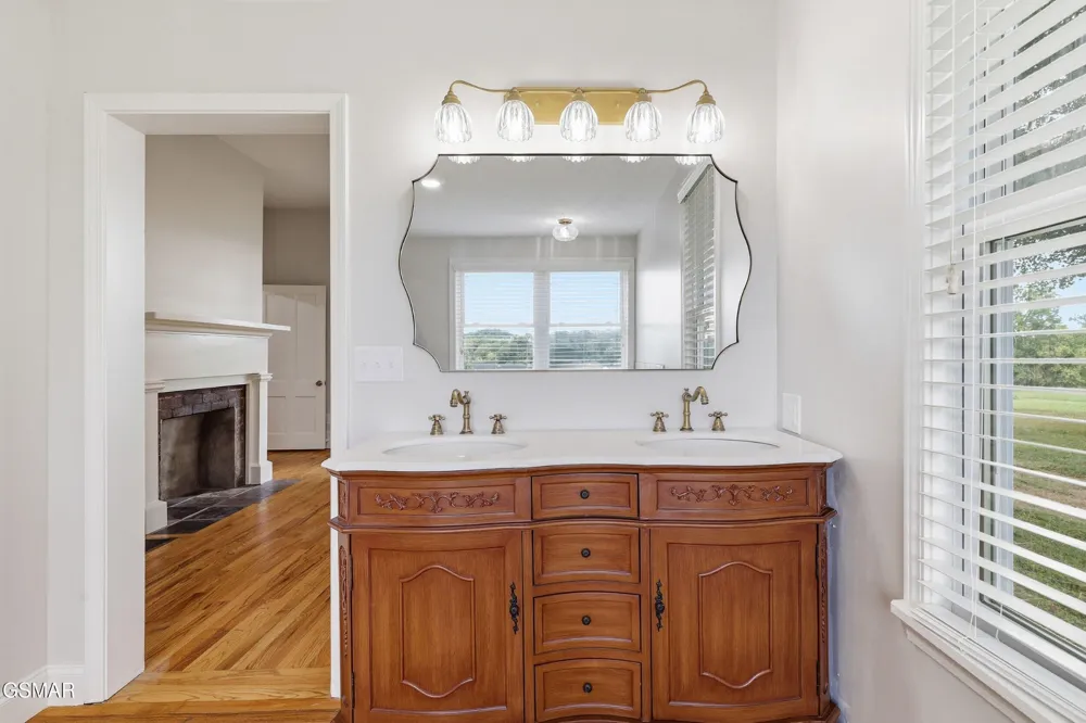 1440 McCleary Bend Road Sevierville, TN 37876
