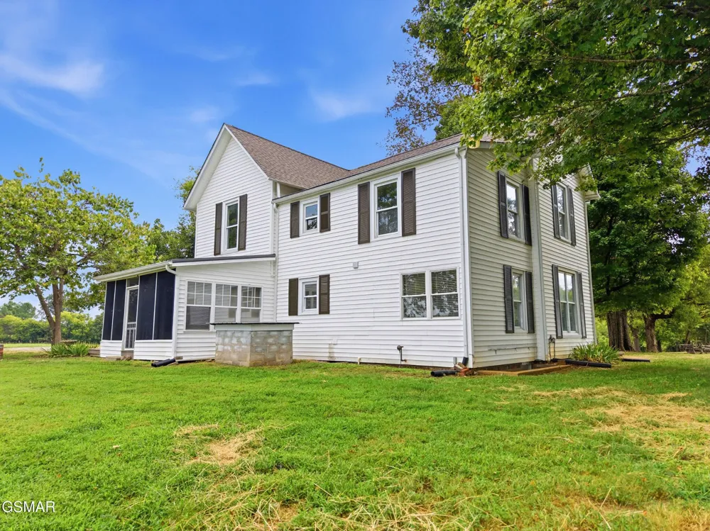 1440 McCleary Bend Road Sevierville, TN 37876