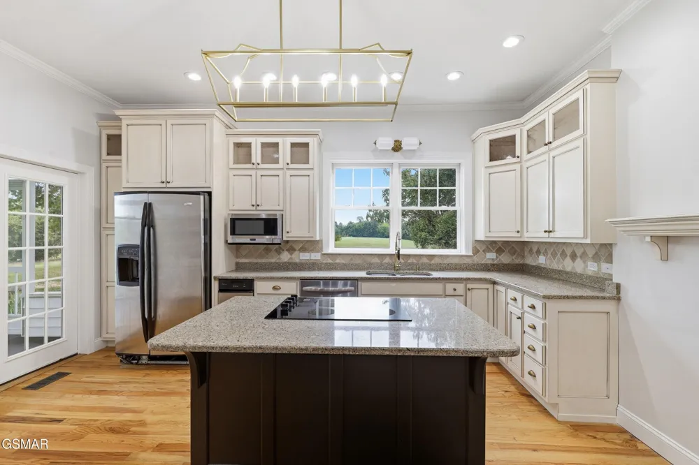 1440 McCleary Bend Road Sevierville, TN 37876