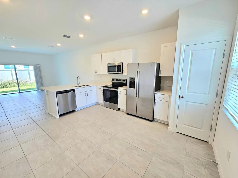 3098 SKYLINE LOOP Poinciana, FL 34758