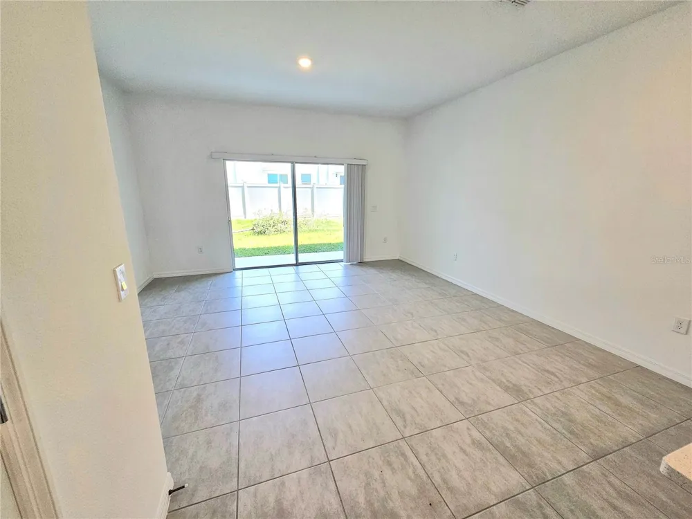 3098 SKYLINE LOOP Poinciana, FL 34758