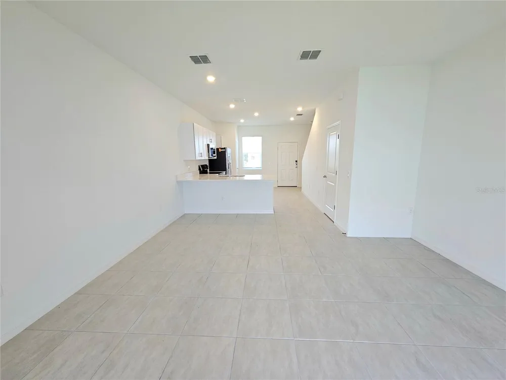 3098 SKYLINE LOOP Poinciana, FL 34758