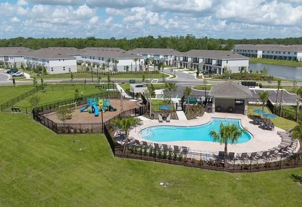 3098 SKYLINE LOOP Poinciana, FL 34758