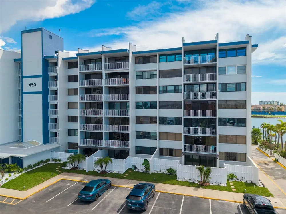 450 TREASURE ISLAND CAUSEWAY #201 Treasure Island, FL 33706