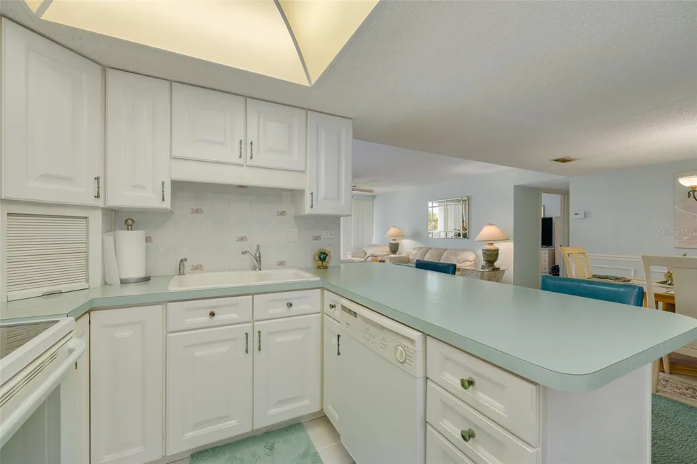 450 TREASURE ISLAND CAUSEWAY #201 Treasure Island, FL 33706