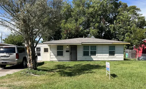 508 Honeysuckle Drive