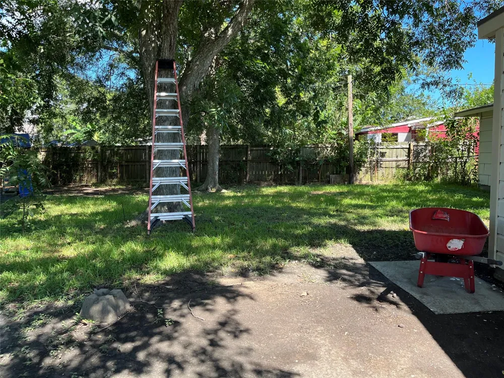 508 Honeysuckle Drive La Marque, TX 77568