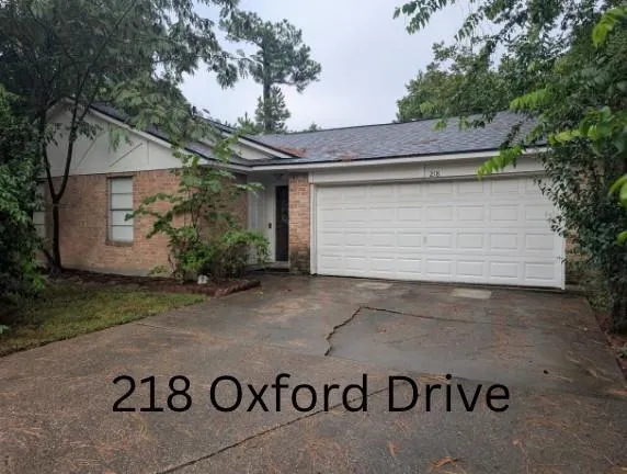218 Oxford Drive Conroe, TX 77303