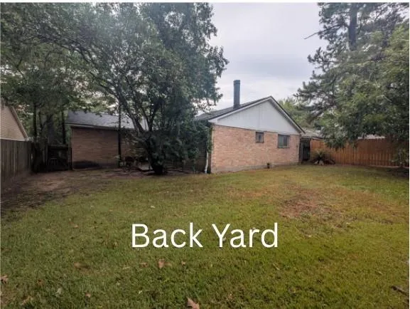 218 Oxford Drive Conroe, TX 77303