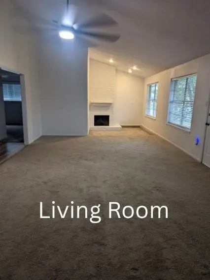 218 Oxford Drive Conroe, TX 77303