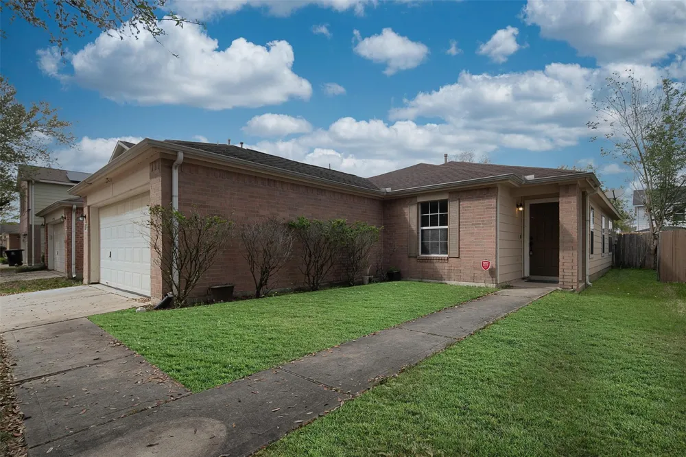 4211 Wayside Stream Lane Houston, TX 77048