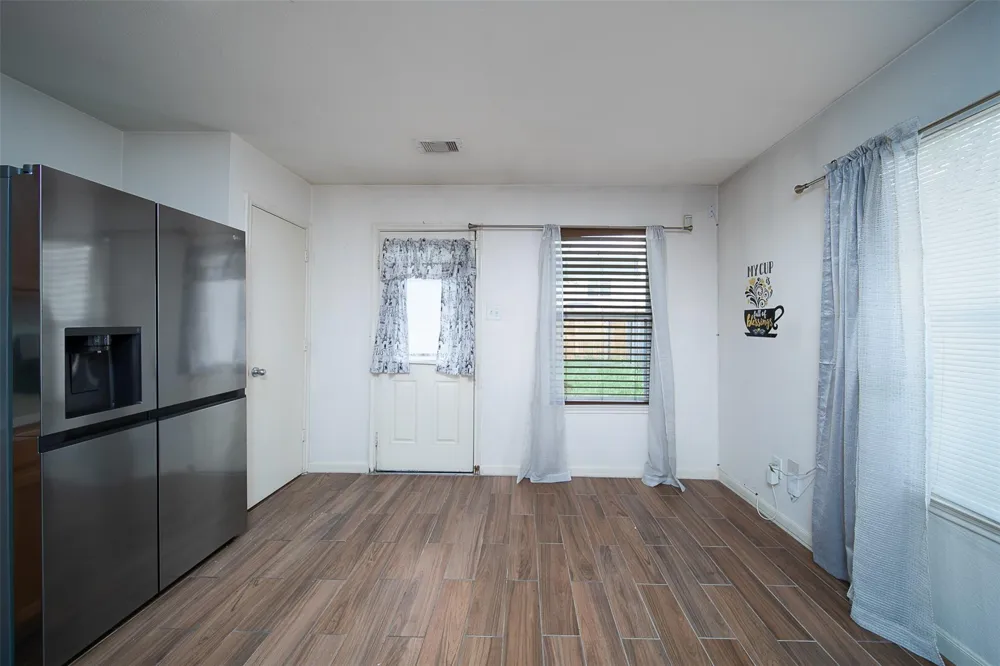 4211 Wayside Stream Lane Houston, TX 77048