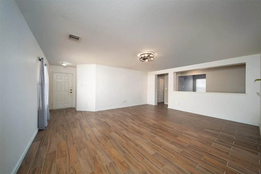4211 Wayside Stream Lane Houston, TX 77048