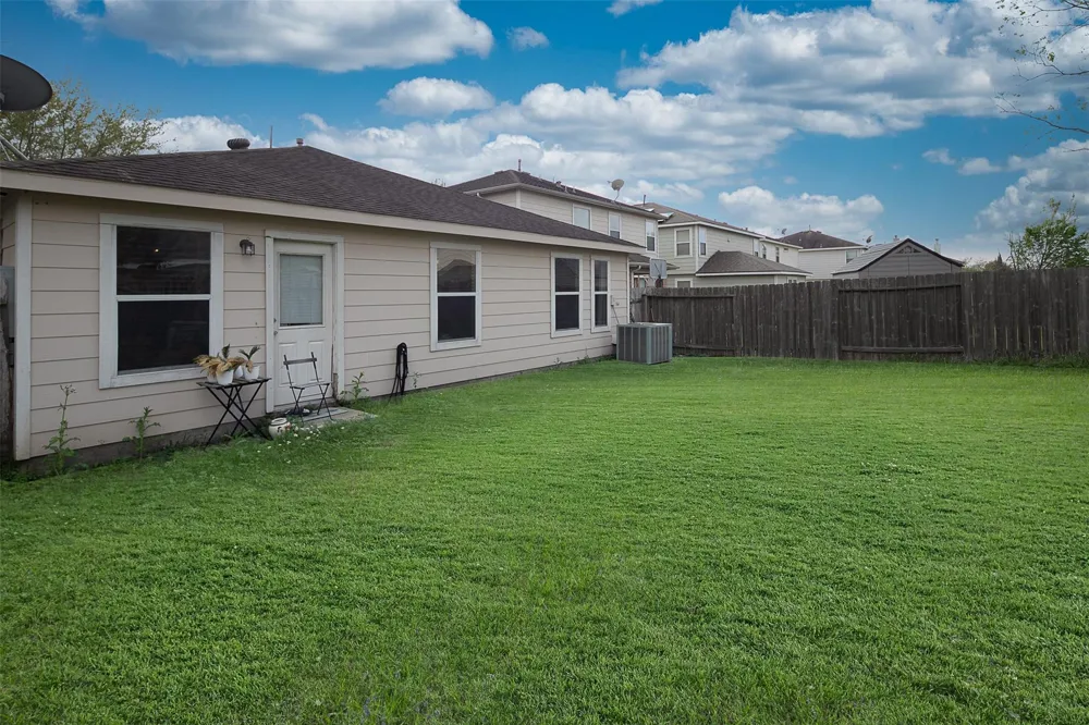 4211 Wayside Stream Lane Houston, TX 77048