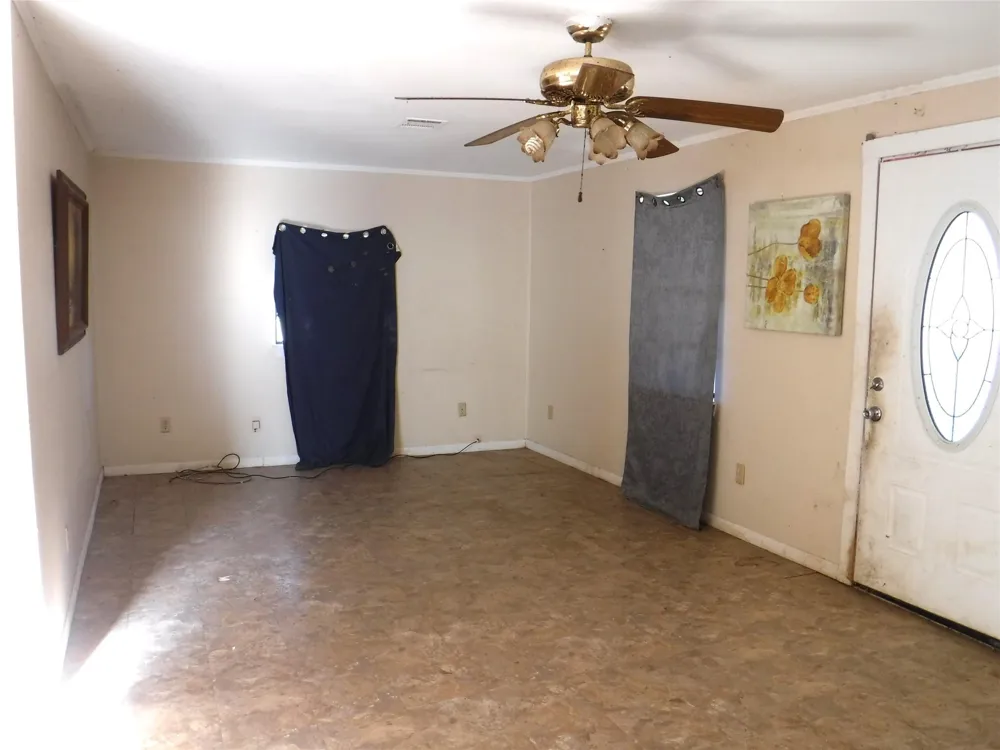 1142 Chestnut Lane Wallis, TX 77485