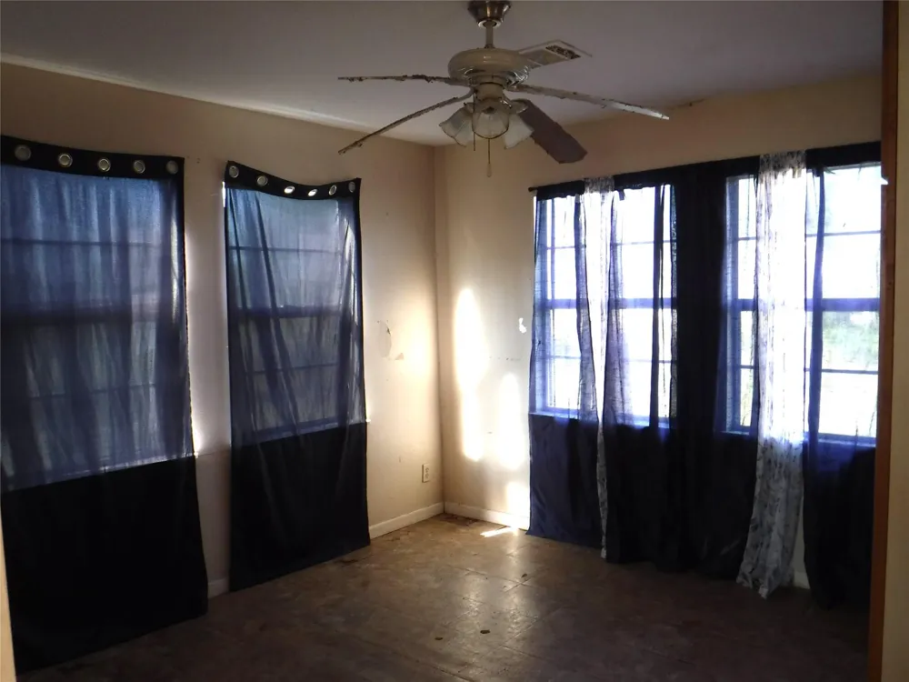 1142 Chestnut Lane Wallis, TX 77485