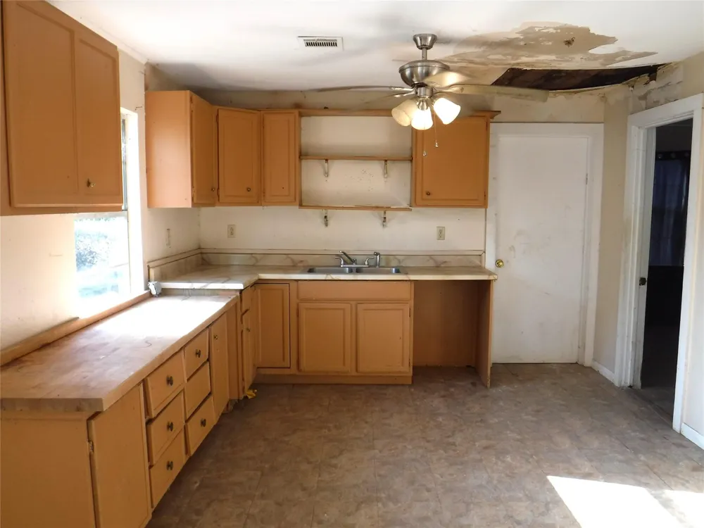 1142 Chestnut Lane Wallis, TX 77485