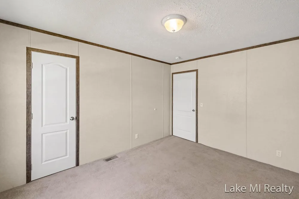 104 Gardens Boulevard NW Grand Rapids, MI 49534