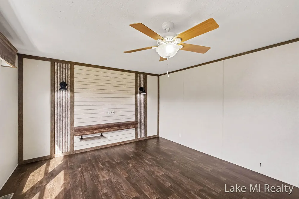 104 Gardens Boulevard NW Grand Rapids, MI 49534