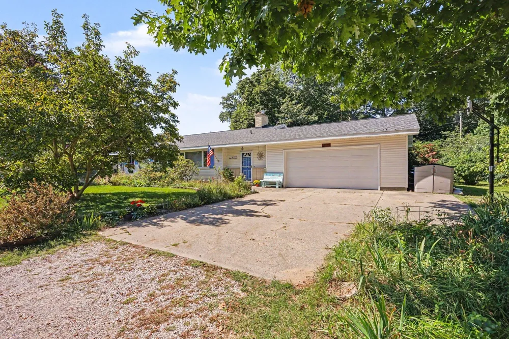 16261 Gierman Drive Spring Lake Township, MI 49456