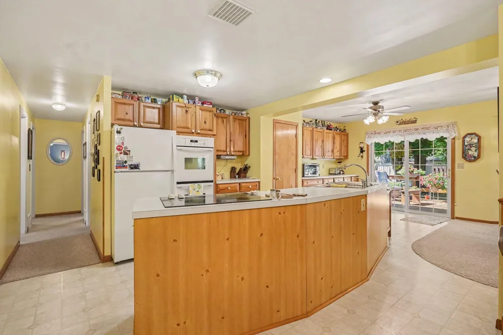 16261 Gierman Drive Spring Lake Township, MI 49456