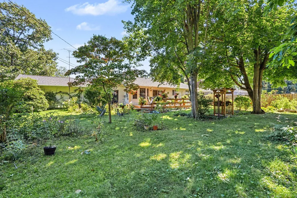16261 Gierman Drive Spring Lake Township, MI 49456