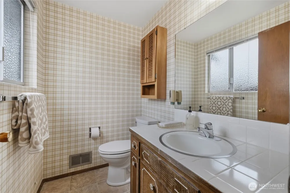 7409 S 15th Street Tacoma, WA 98465