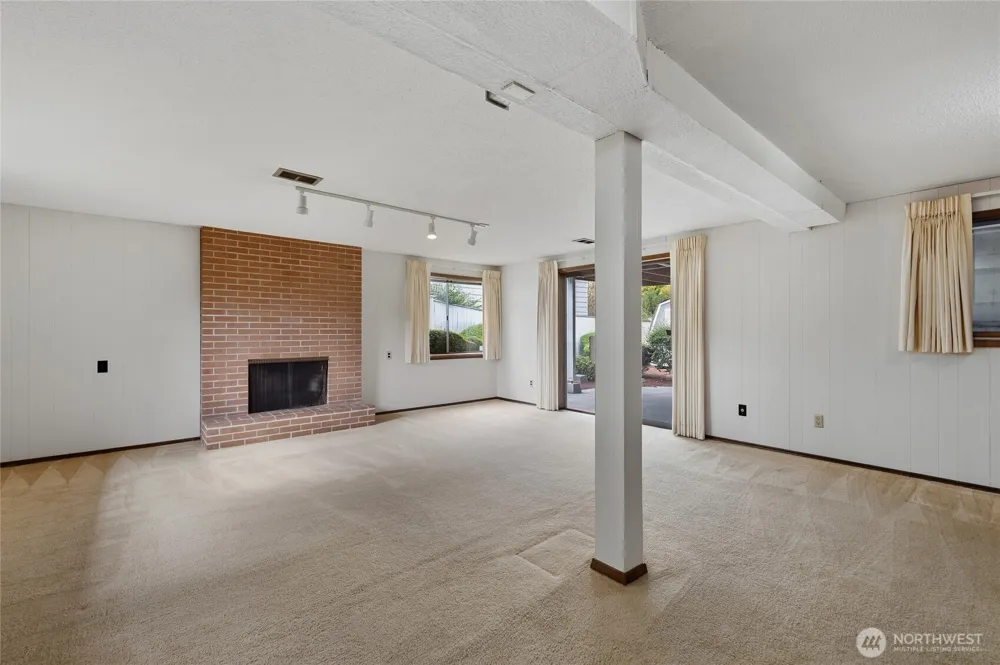 7409 S 15th Street Tacoma, WA 98465