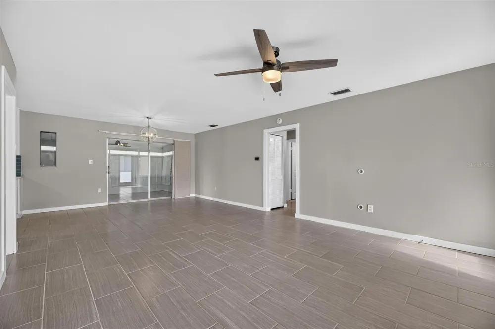 4511 S GAINES ROAD Tampa, FL 33611