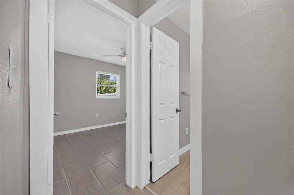 4511 S GAINES ROAD Tampa, FL 33611