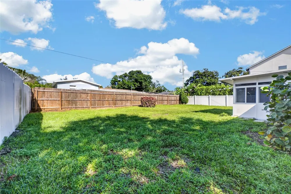 4511 S GAINES ROAD Tampa, FL 33611