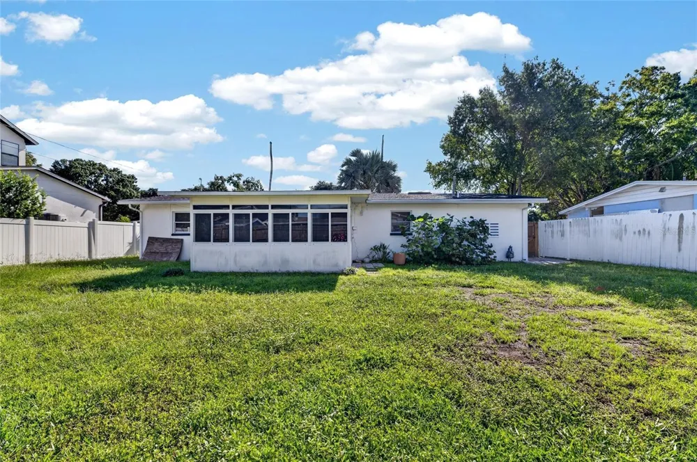 4511 S GAINES ROAD Tampa, FL 33611