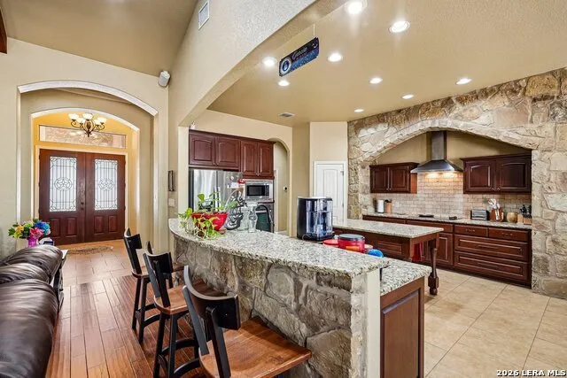 129 HIDDEN FOREST DR La Vernia, TX 78121
