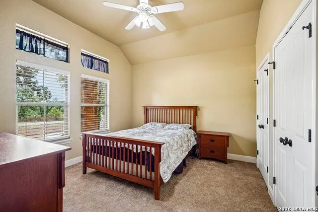 129 HIDDEN FOREST DR La Vernia, TX 78121
