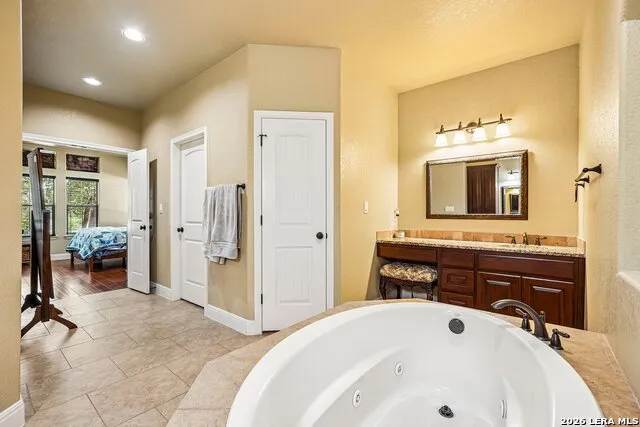 129 HIDDEN FOREST DR La Vernia, TX 78121
