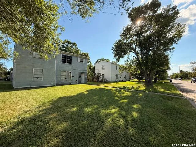 1101 1ST AVE N Texas City, TX 77590