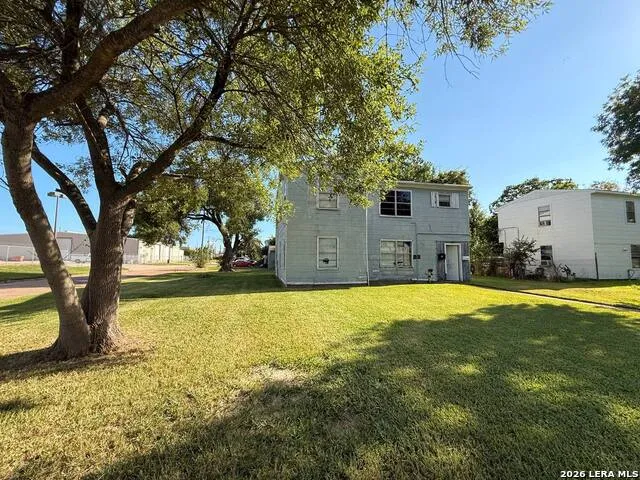 1101 1ST AVE N Texas City, TX 77590