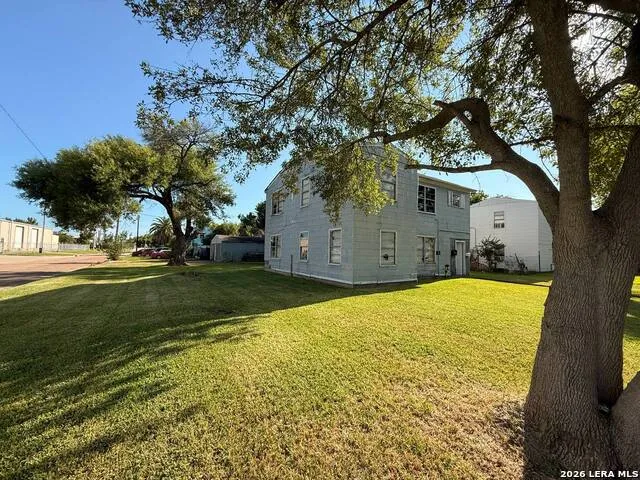 1101 1ST AVE N Texas City, TX 77590