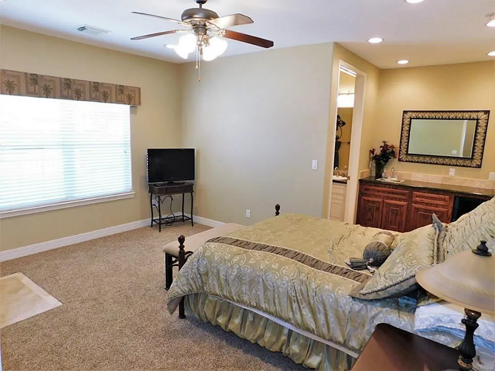 7039 Kingston Cove Lane Drive #205 Willis, TX 77318