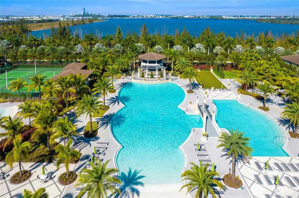 8800 NW 97th Ave #204 Doral, FL 33178