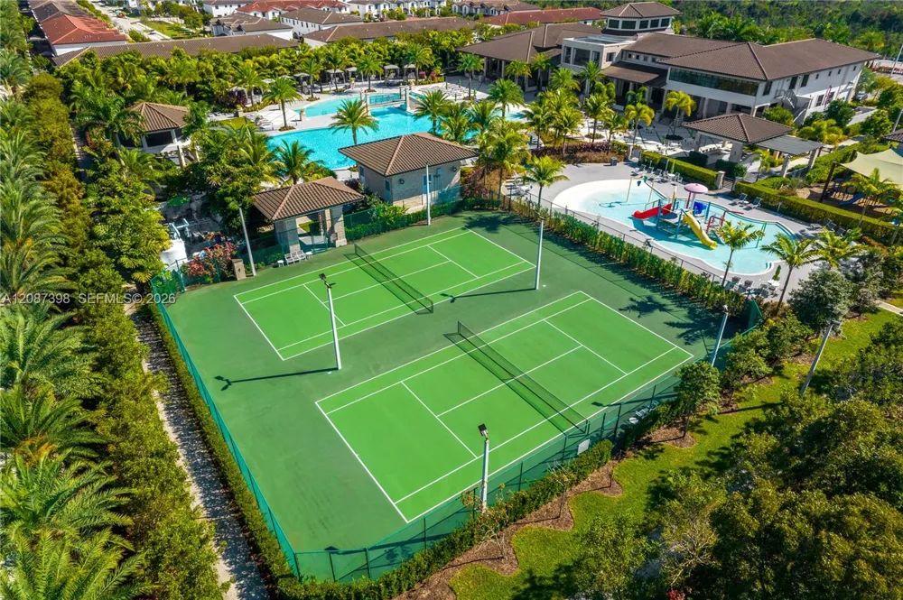 8800 NW 97th Ave #204 Doral, FL 33178