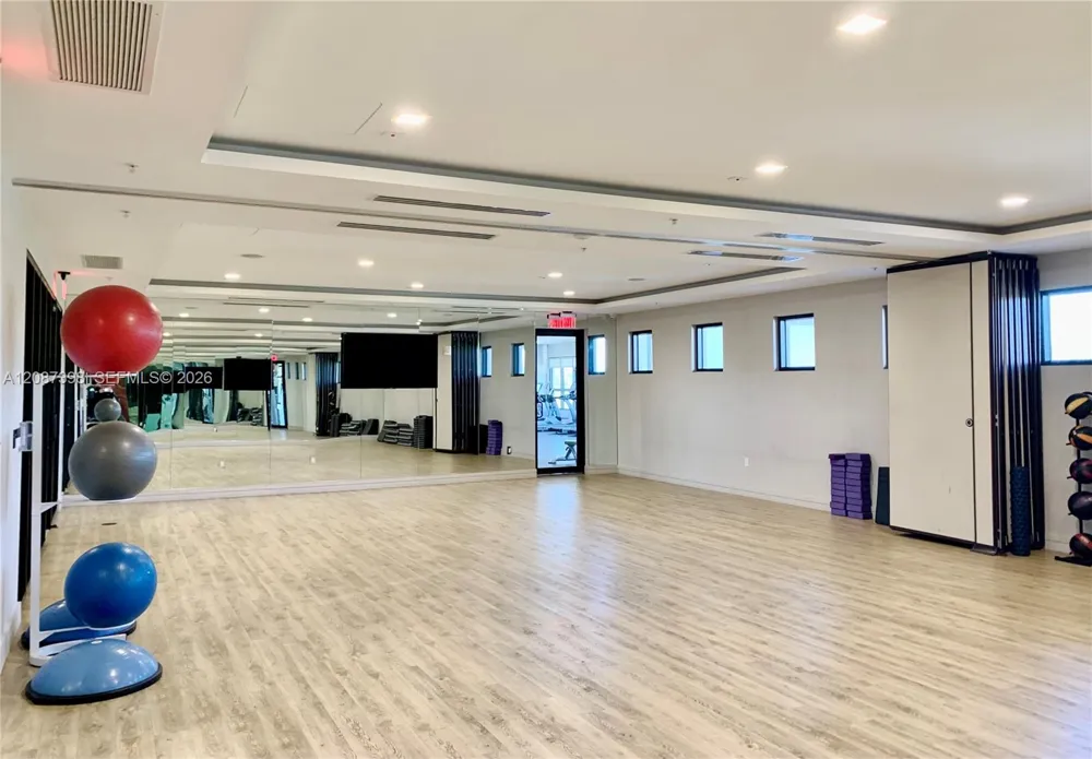 8800 NW 97th Ave #204 Doral, FL 33178