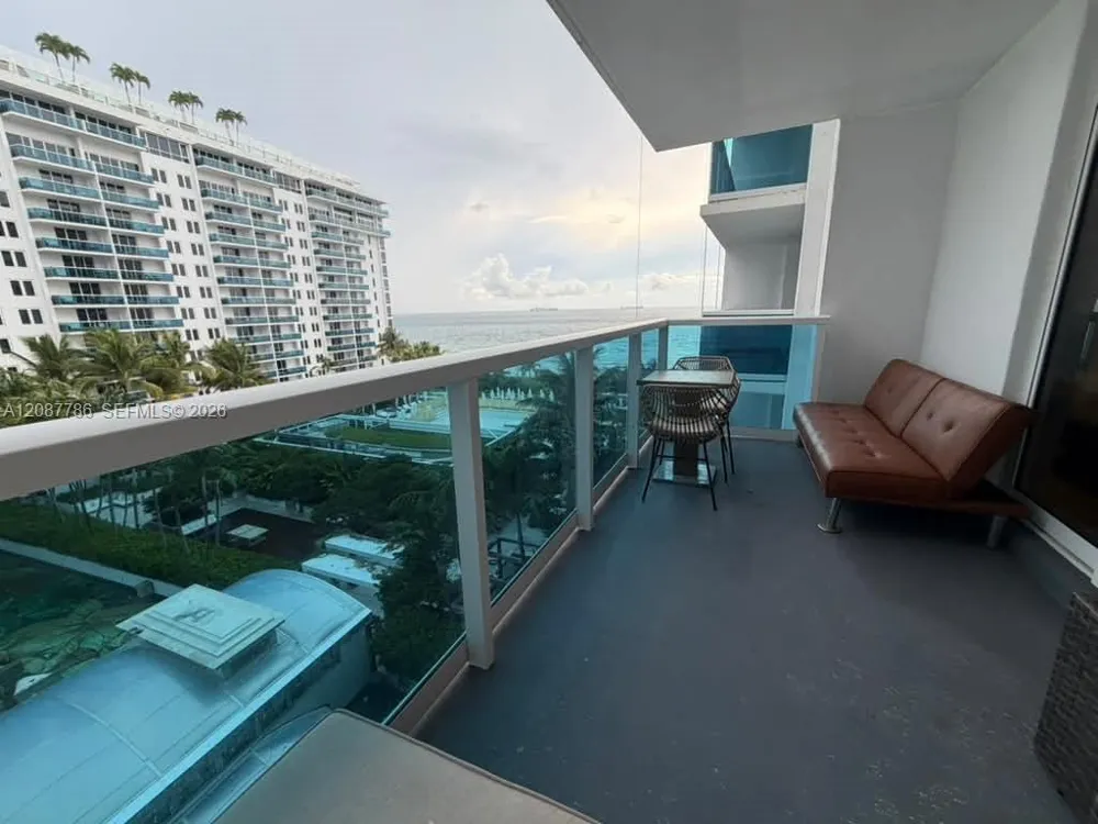 2301 Collins Ave #920 Miami Beach, FL 33139